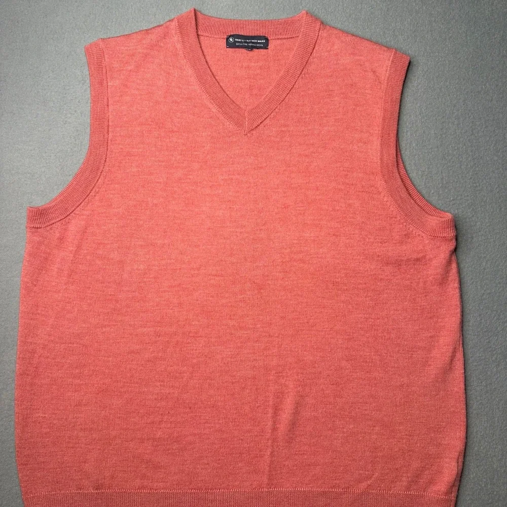 Hart Schaffner Marx Sweater Vest Mens XL Coral Extra Fine Merino Wool V-Neck